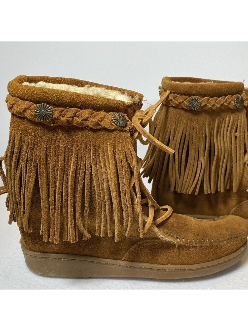 MINNETONKA short fringe leather moccasins booties shearling ankle boots size 8